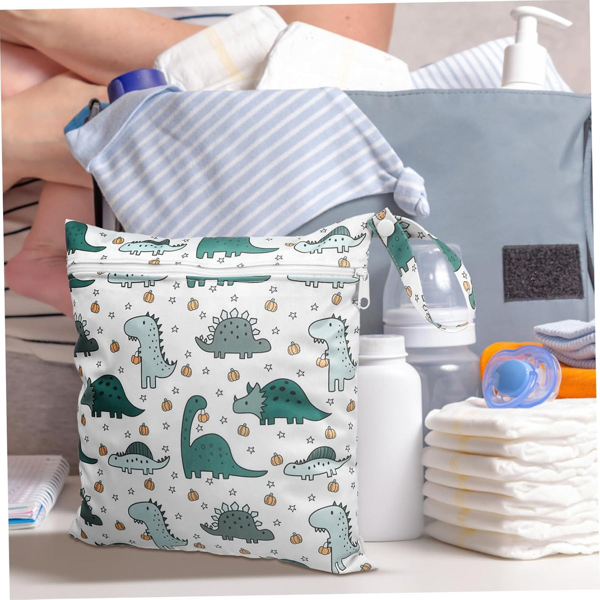 2Pcs Cartoon Zippered Wet Bags Reusable Storage Pouches Diaper Bag Organizer for Swimmers Daycare Parents